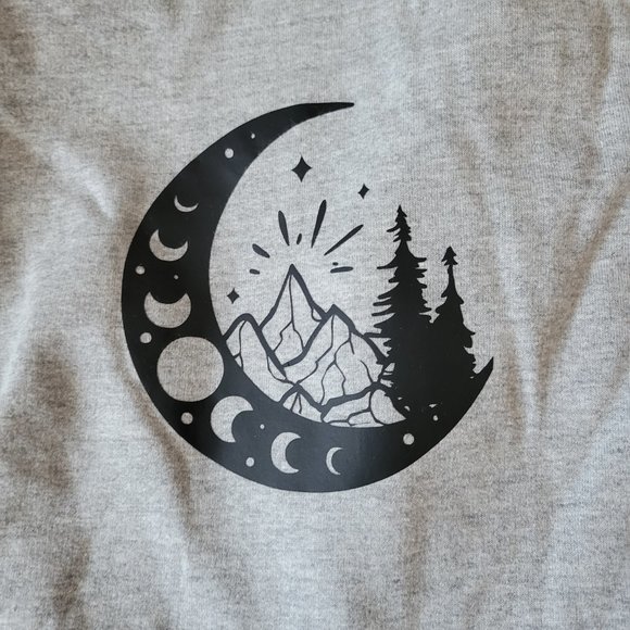 Moons & Mountain Print Hoodie - Picture 2 of 6